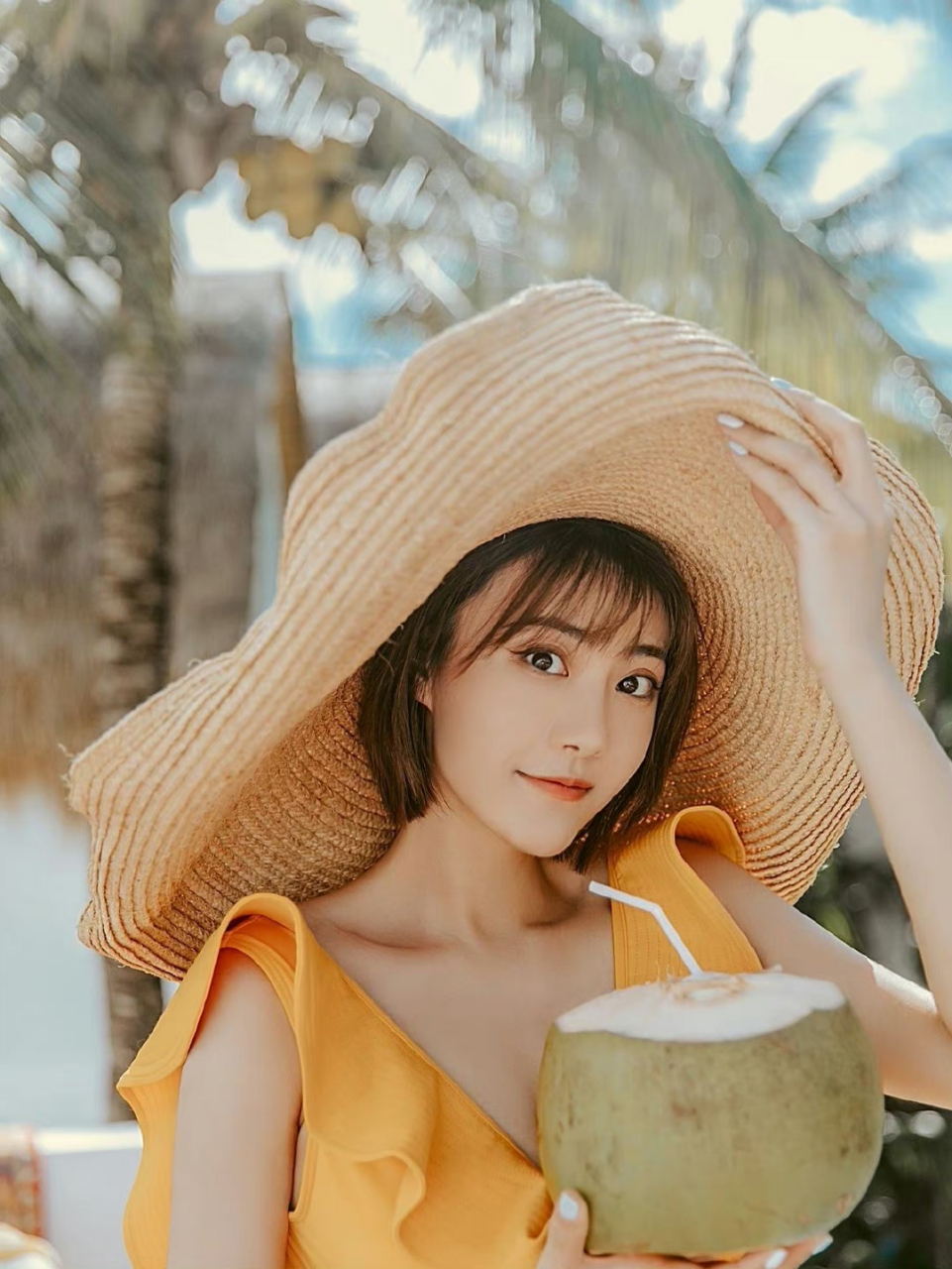 牟星# 清新可人的容颜,窈窕曼妙的身材,前凸后翘,勾人魂魄的小蛮腰