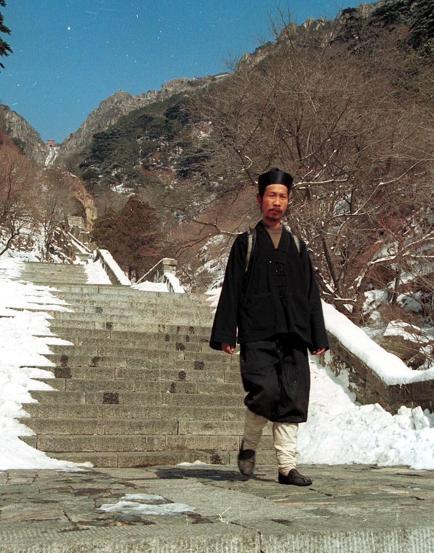 茅山道士真的会法术吗