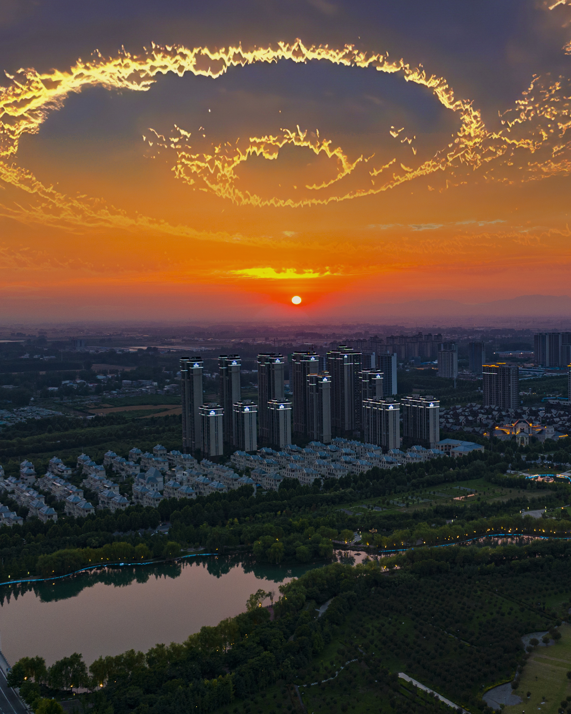 许昌北海晚霞美景