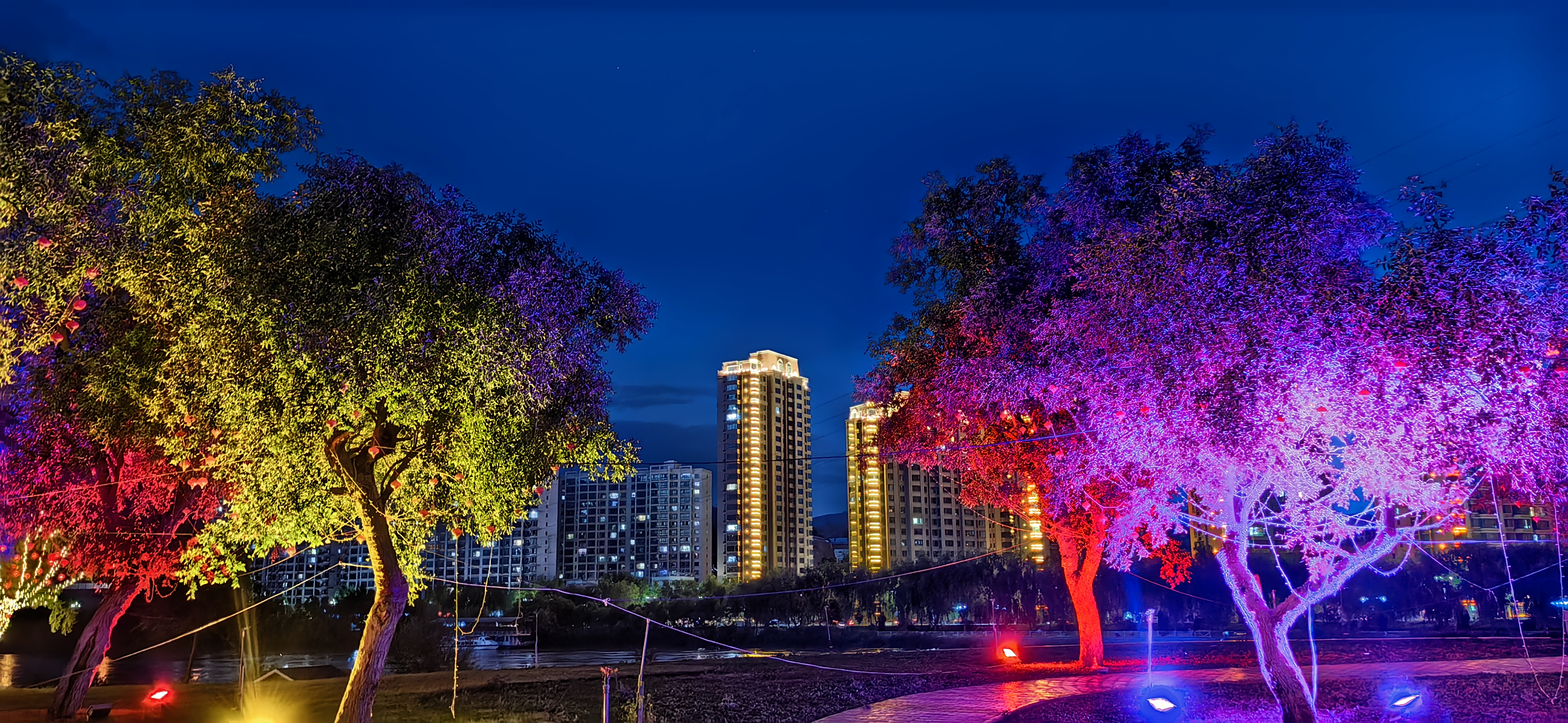 甘肃临夏永靖县的夜色撩人