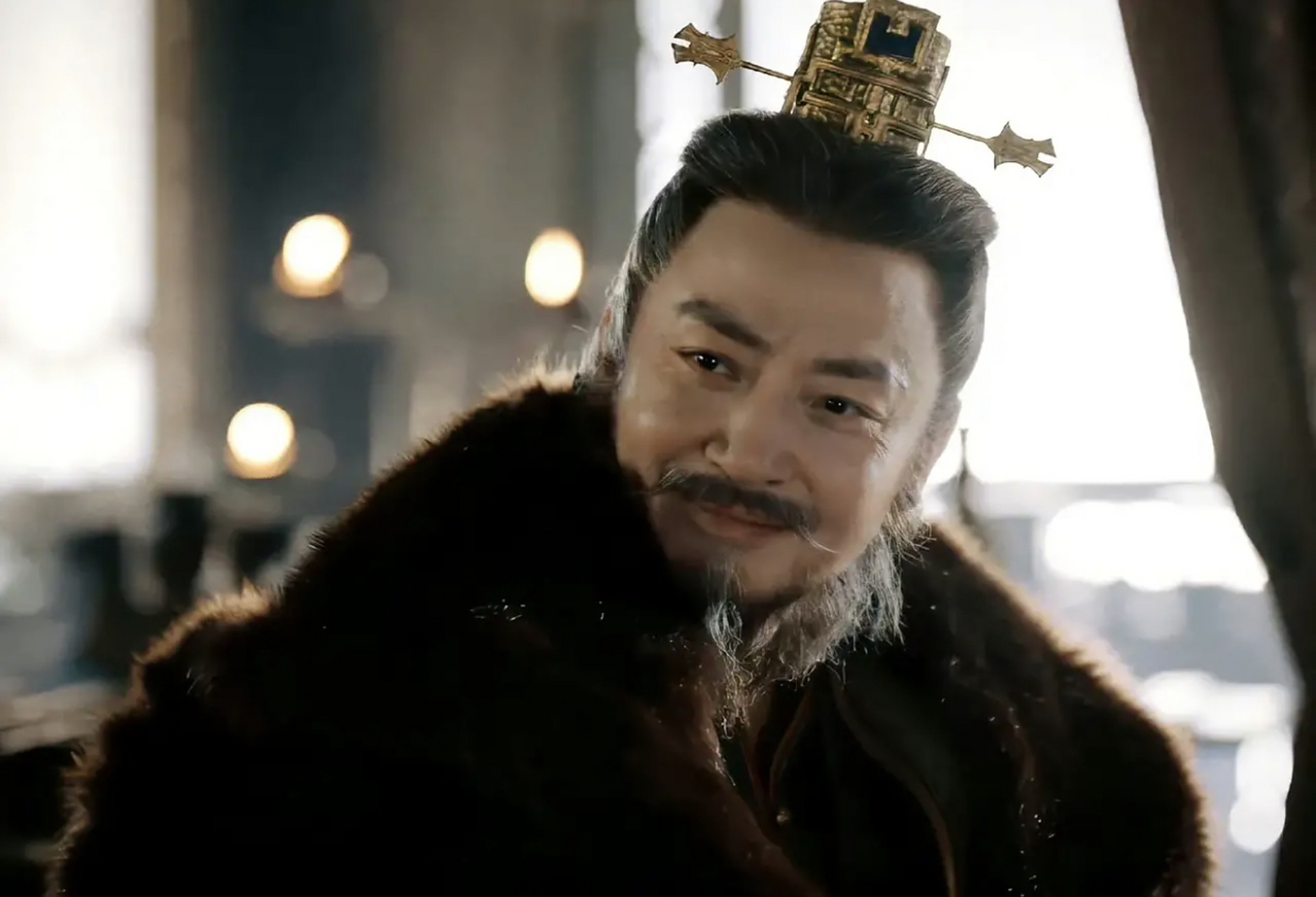 有眼尖的网友发现,侯长荣年轻时曾出演过《红楼梦》中的柳湘莲一角.