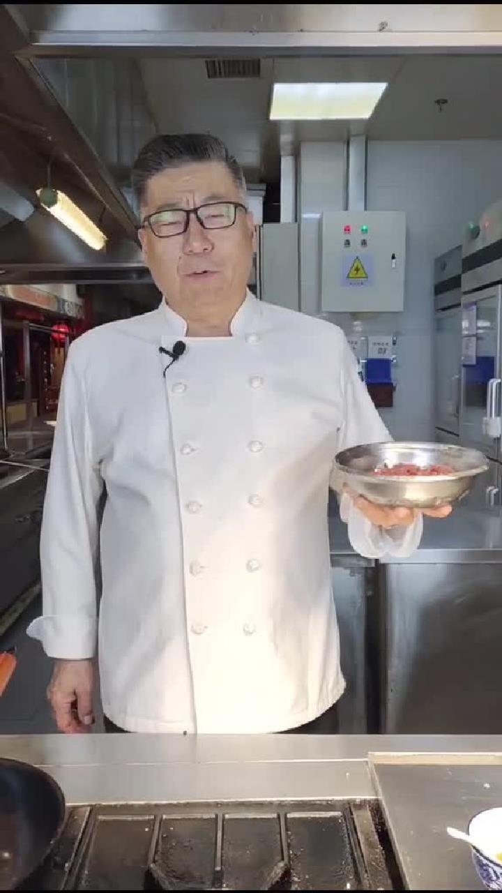 石万荣大师教你在家里做小炒牛肉