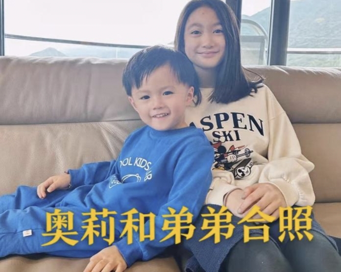 11岁奥莉长残了!花滑比赛摔跤很淡定,装扮成熟尖酸刻薄似安陵容