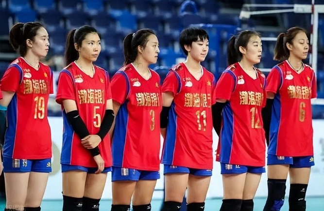 李雅楠:天津女排的灵魂人物!从朴素的女孩变成了气质美女