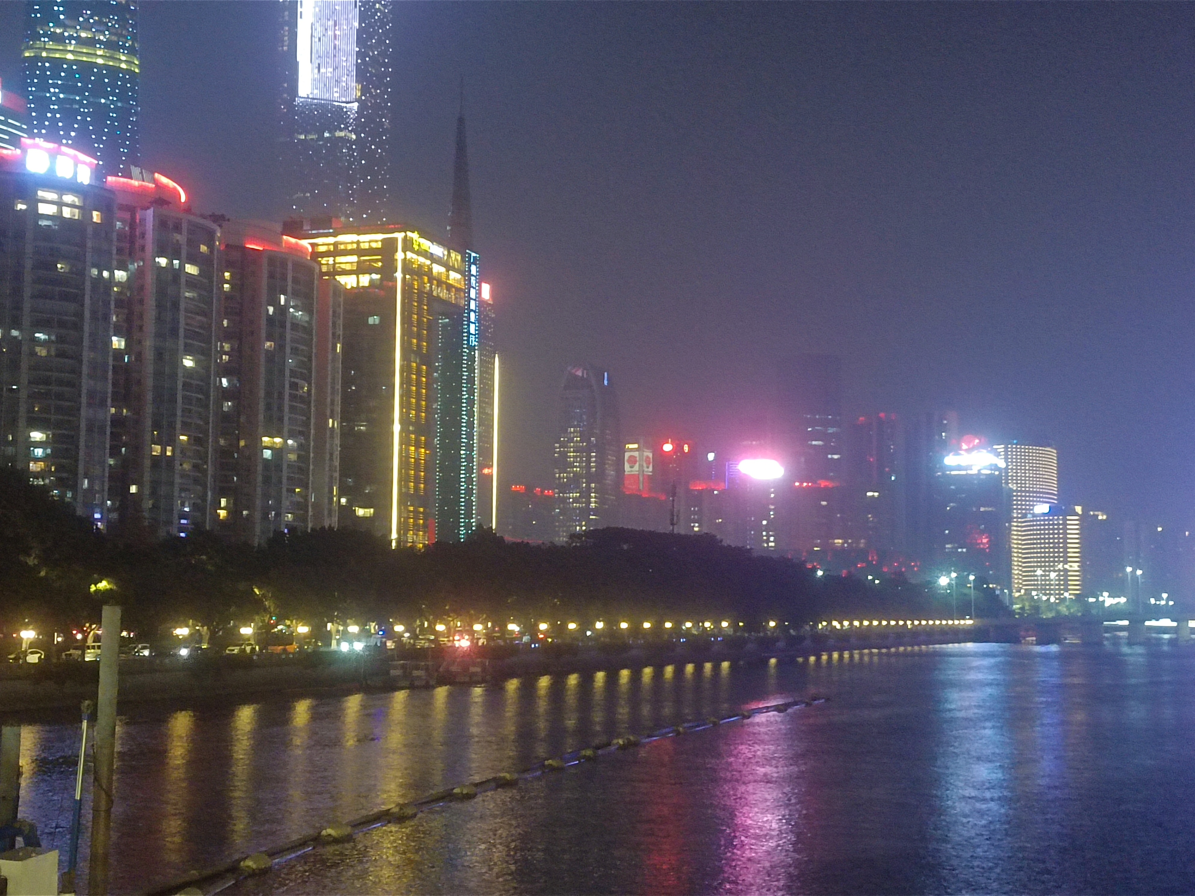 广州夜市夜景江景小蛮腰