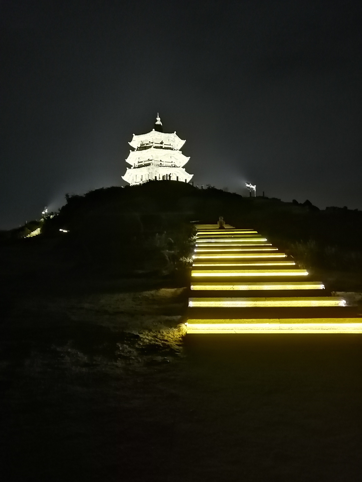 石獅市寶蓋山姑嫂塔風光實拍圖