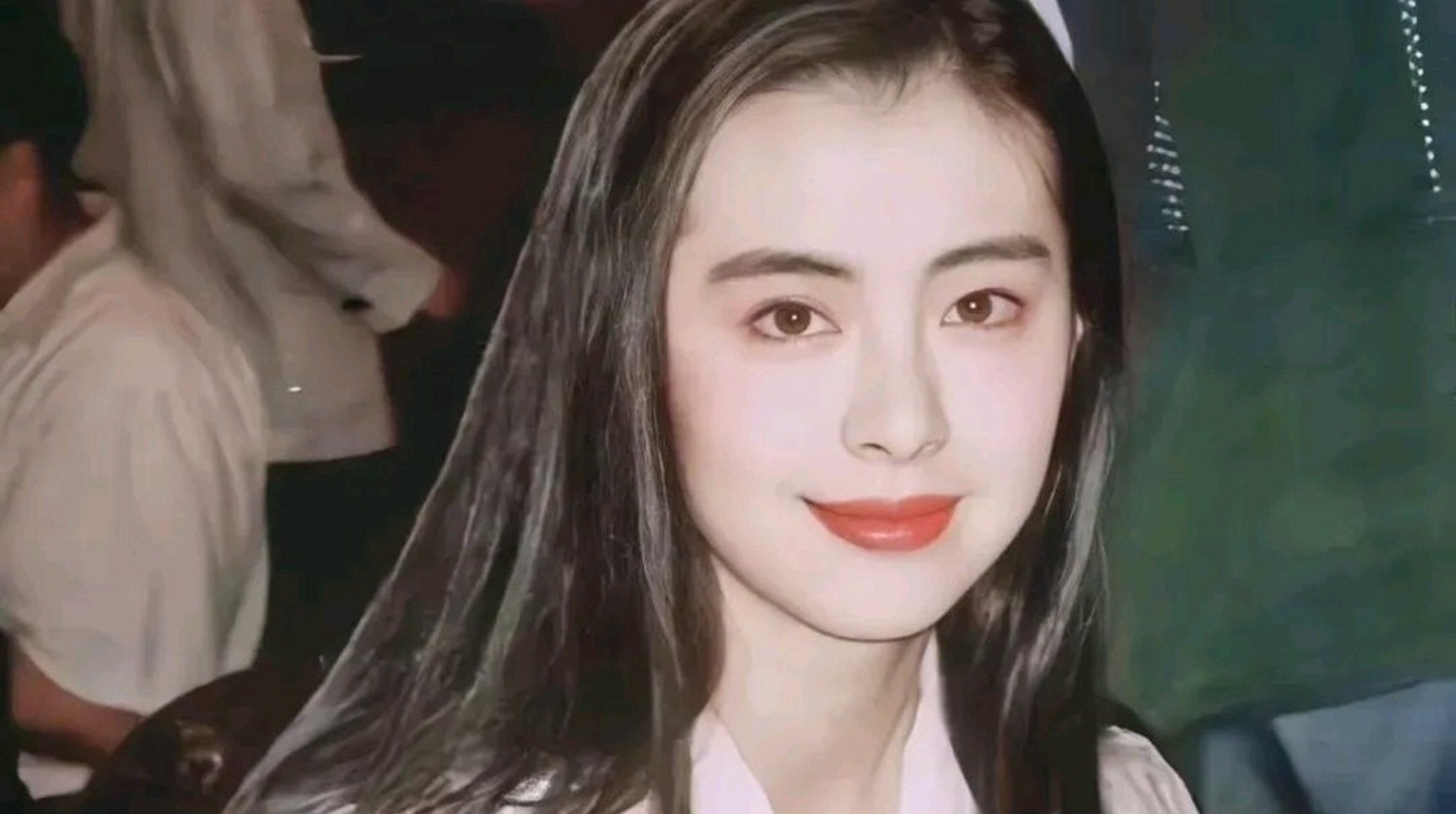 香港"四大花旦"王祖贤  以美貌倾倒中日韩的王祖贤,是老一辈女星中