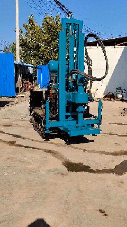 履带液压马达钻机,农田灌溉井,家用水井,养殖用水井-度小视