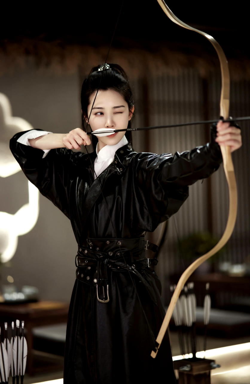 马尾辫射箭女神云清 英姿飒爽有侠女风范