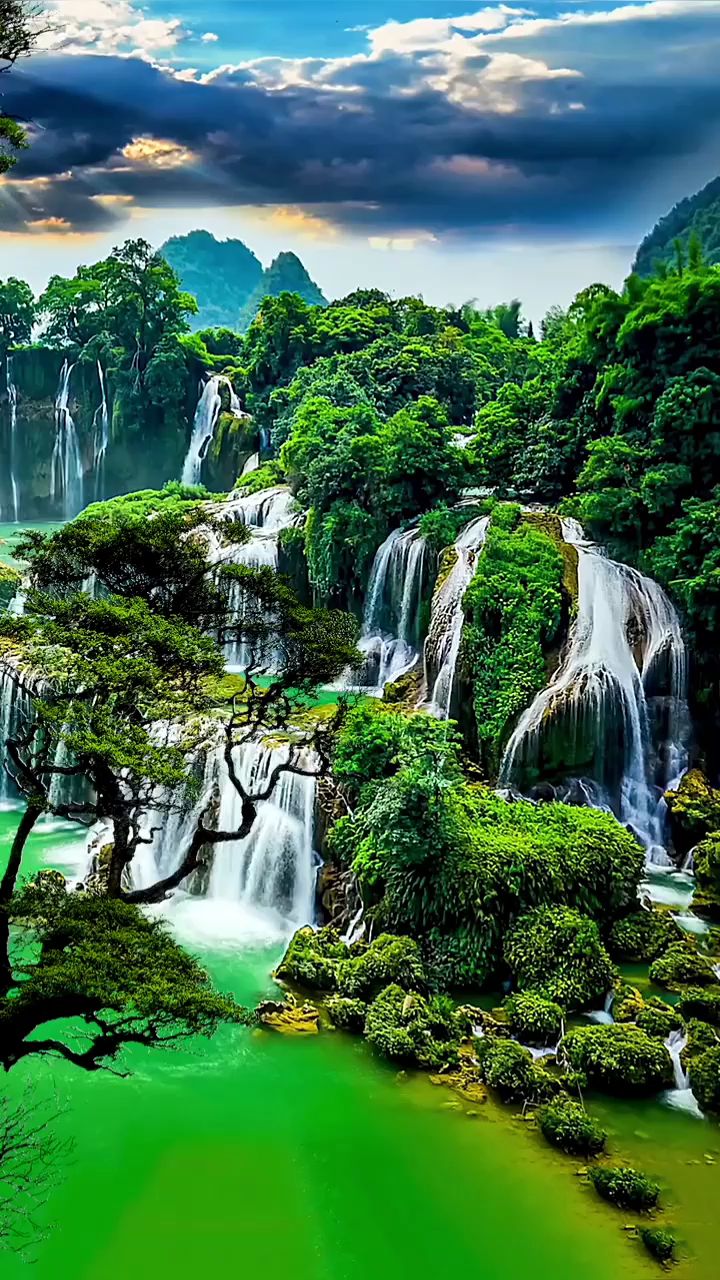 走过流年的山高水长,总有一处风景,会因为我们而美丽.