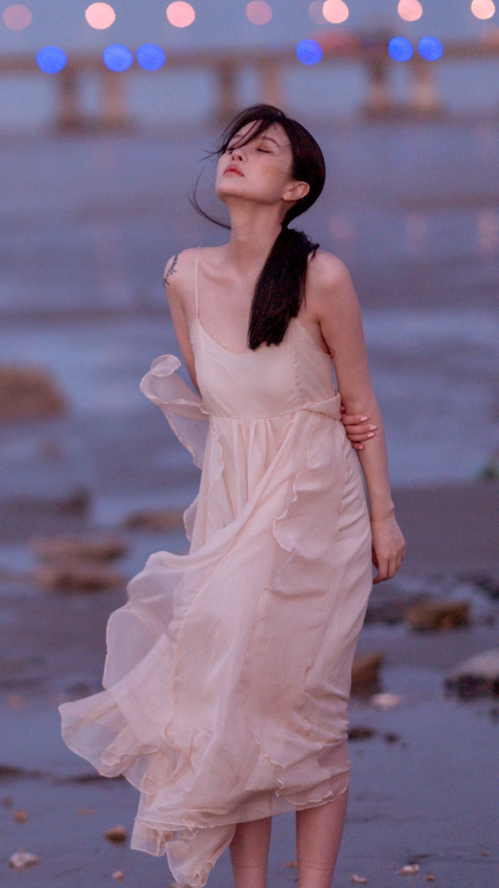 东方有佳人,绝世而独立 (模特:小郝)