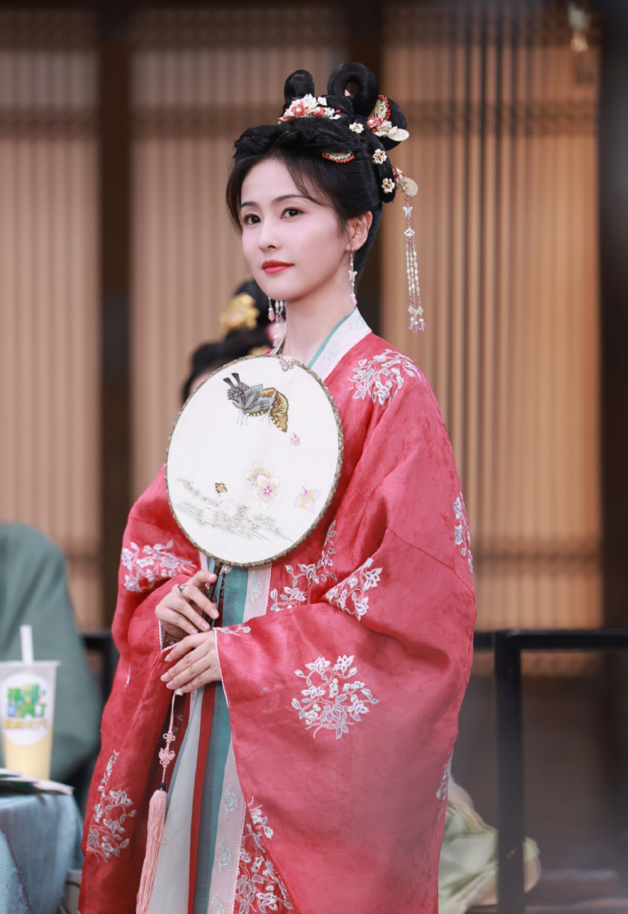 白鹿古装高清壁纸(二)[观望]