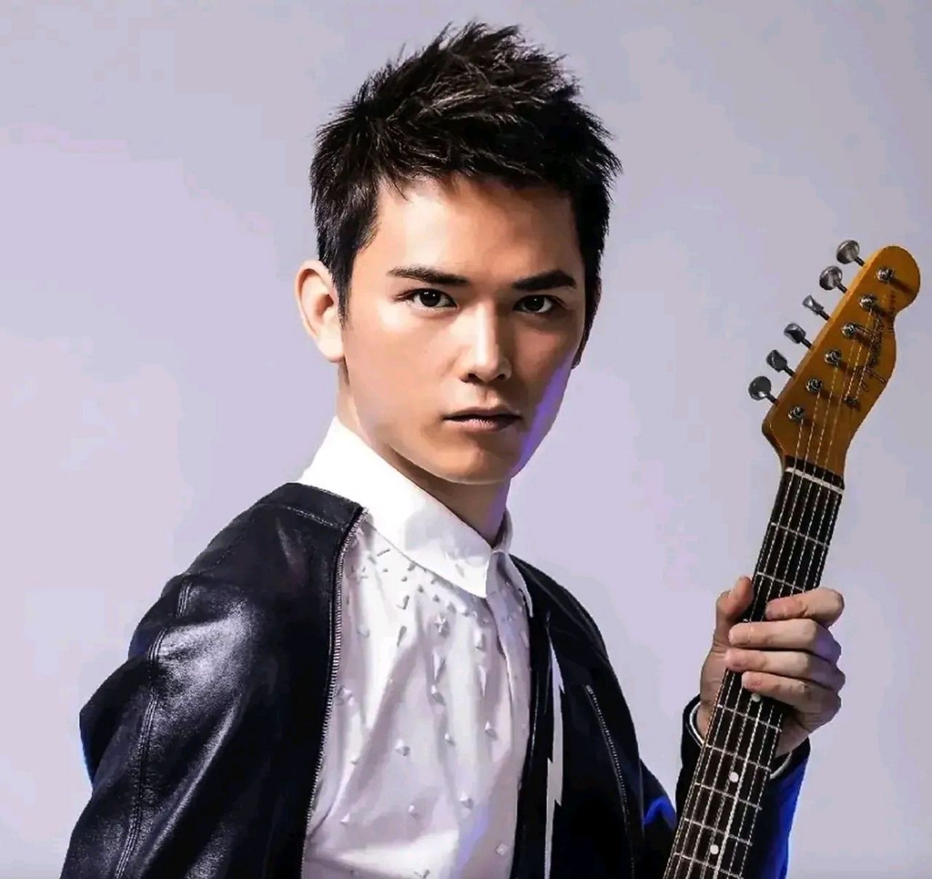 年仅36岁,因黑色素瘤去世,歌手张恒远令人惋惜.