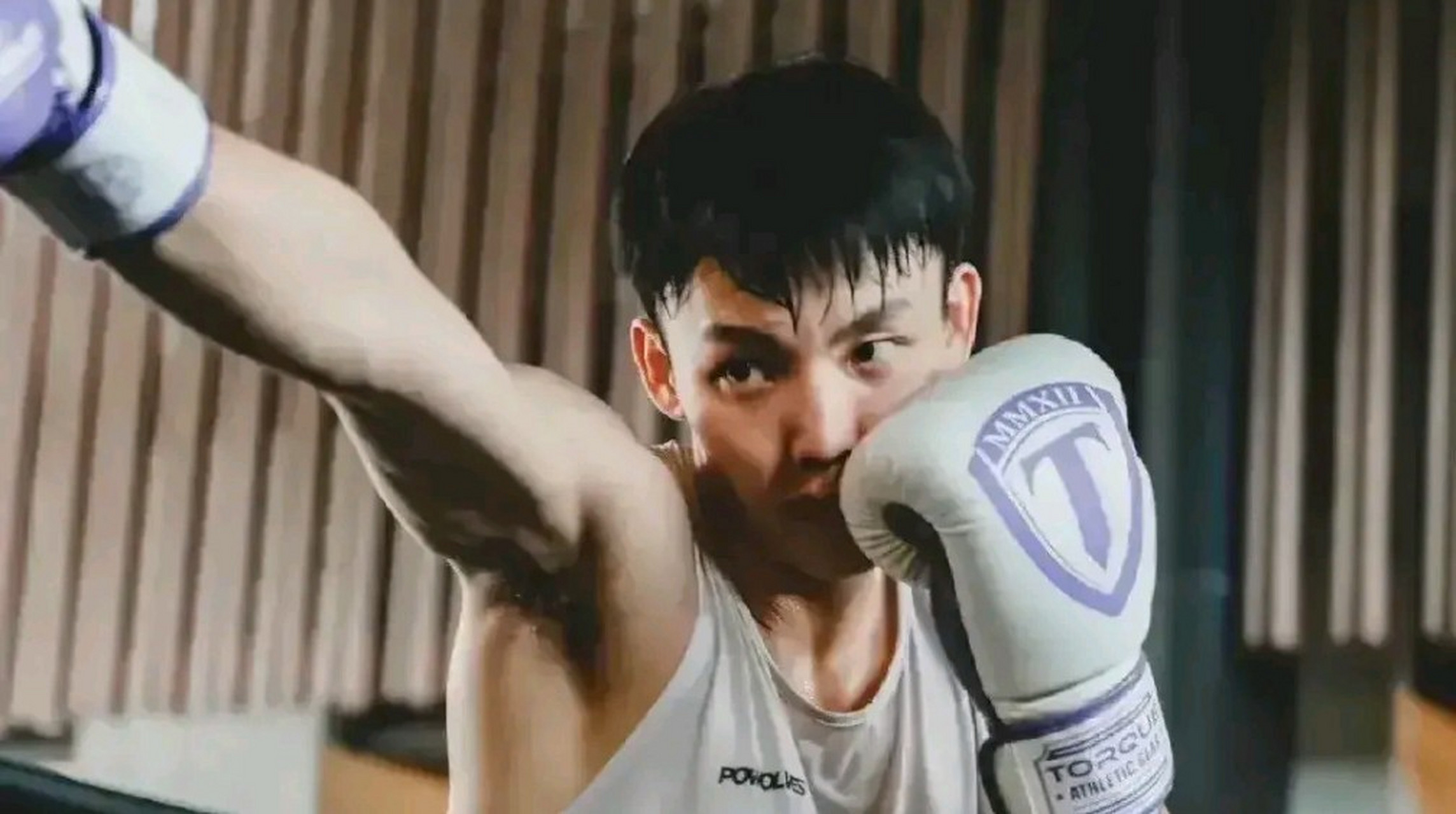 前段时间徐杰还想跟总经理朱芳雨切磋拳击,感情方面两人可以交流一下.