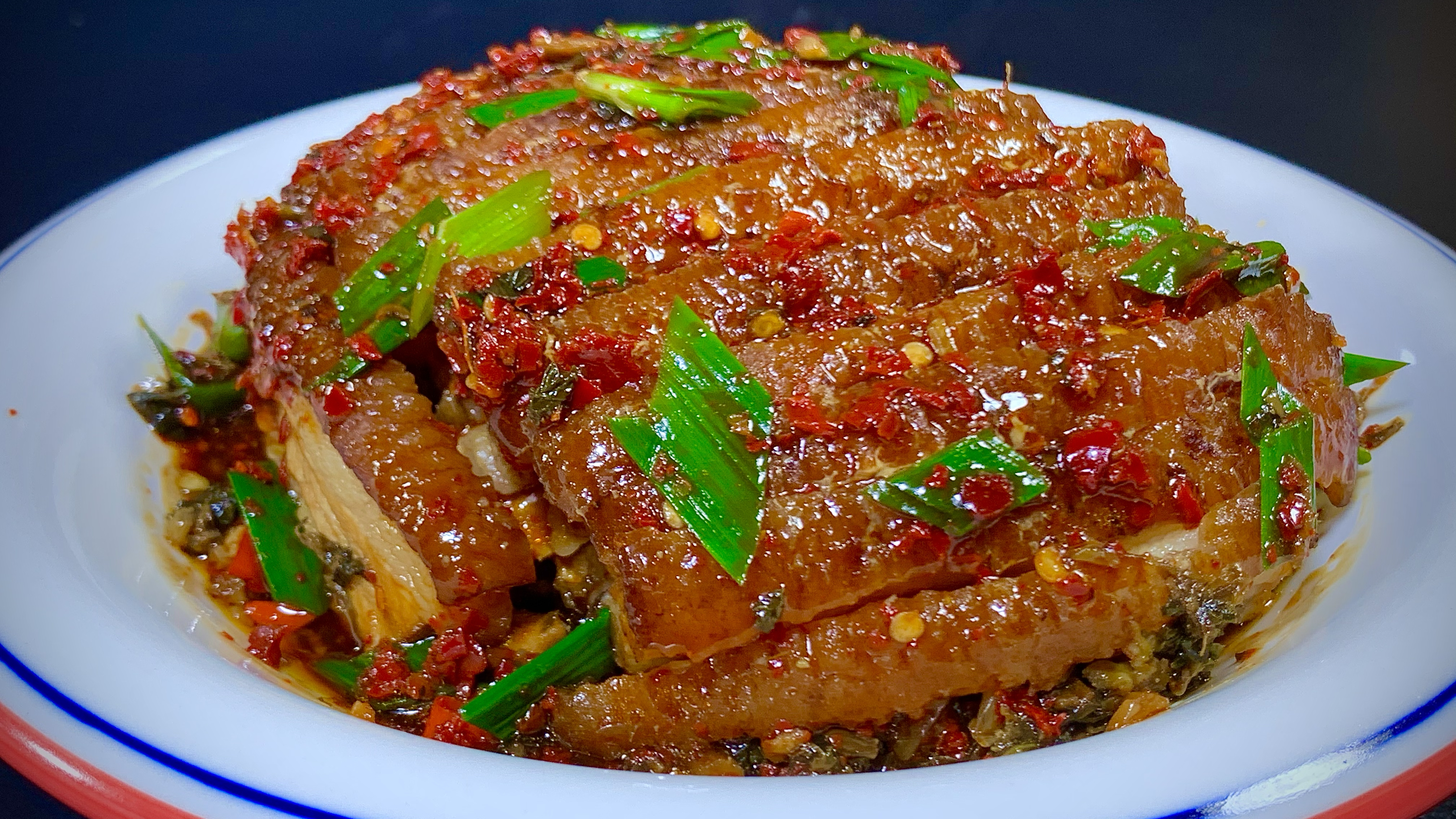 难怪酒店的扣肉那么好吃,原来诀窍这么简单,学会了给家人露一手