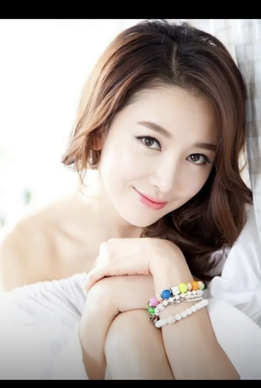 为艺术献身的女明星  成恩(1031,本名朴成恩),1982年12月8日出生