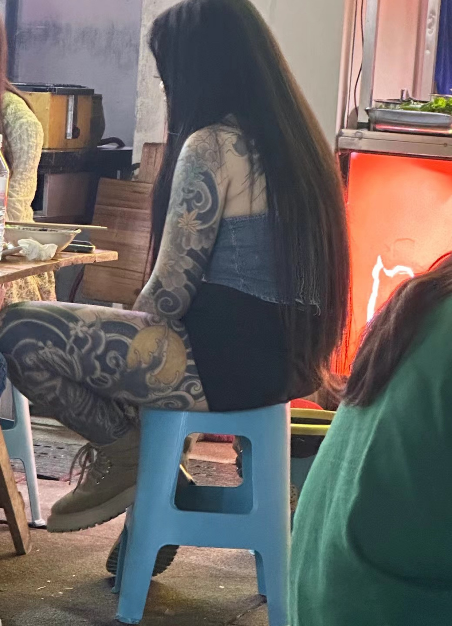 这一身纹身纹下来要多少钱哦