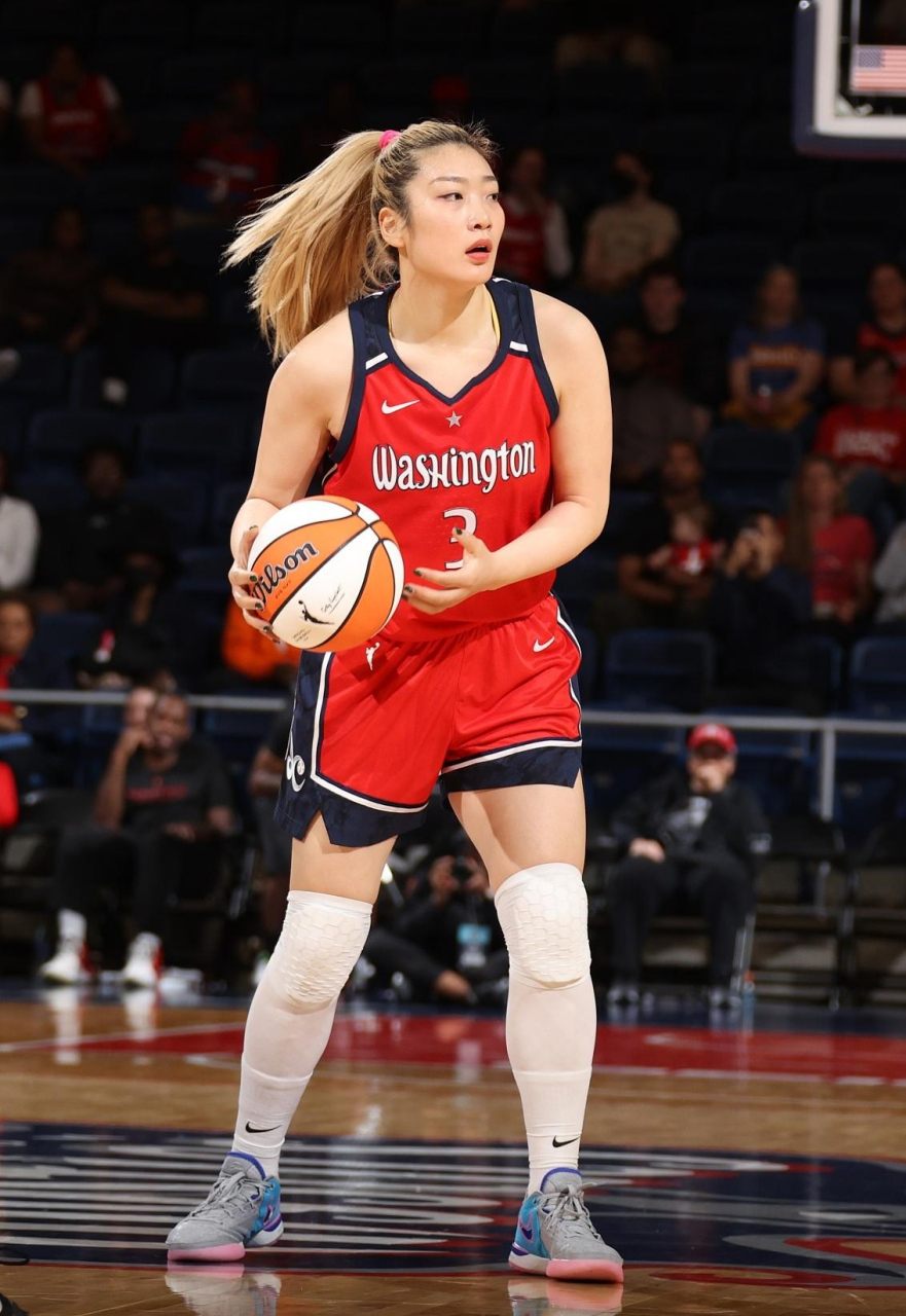 据报道,中国女篮球员李梦将在结束本周末的两场比赛之后,离开wnba神秘