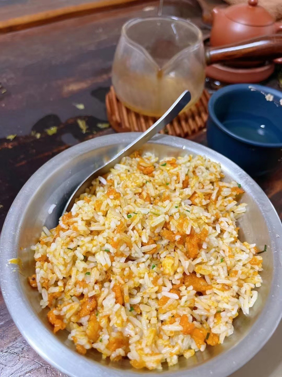 海胆炒饭,好吃营养丰富,小孩老人可以吃,不上火