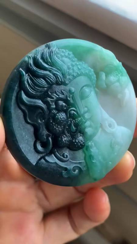 一念之间,善恶由心,从善从恶,似佛似魔.