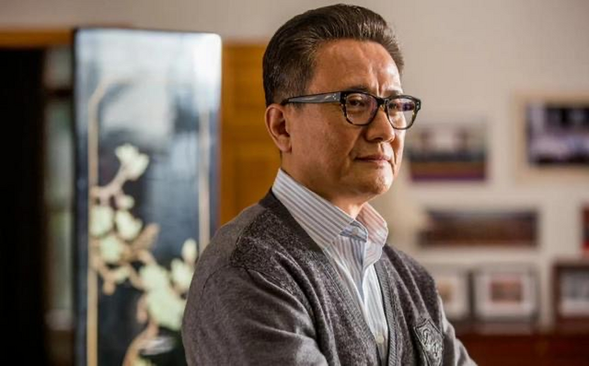 演员张志坚:娶圈外妻子张萍,家里她是老大,余生不会辜负她 张志坚是一