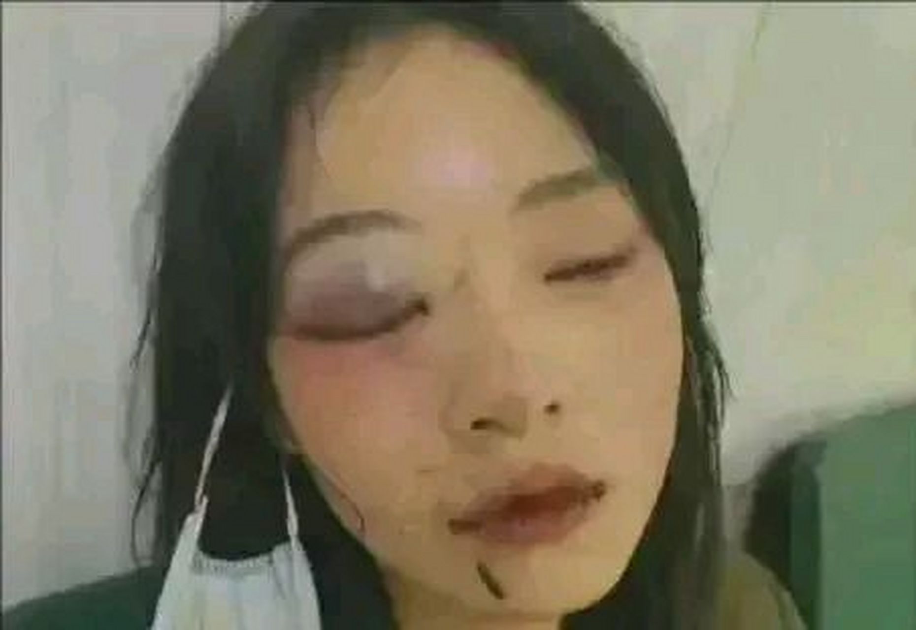 曾经的武汉校花陈怡,因爱情嫁到非洲部落,当时父母极力反对,多次劝解