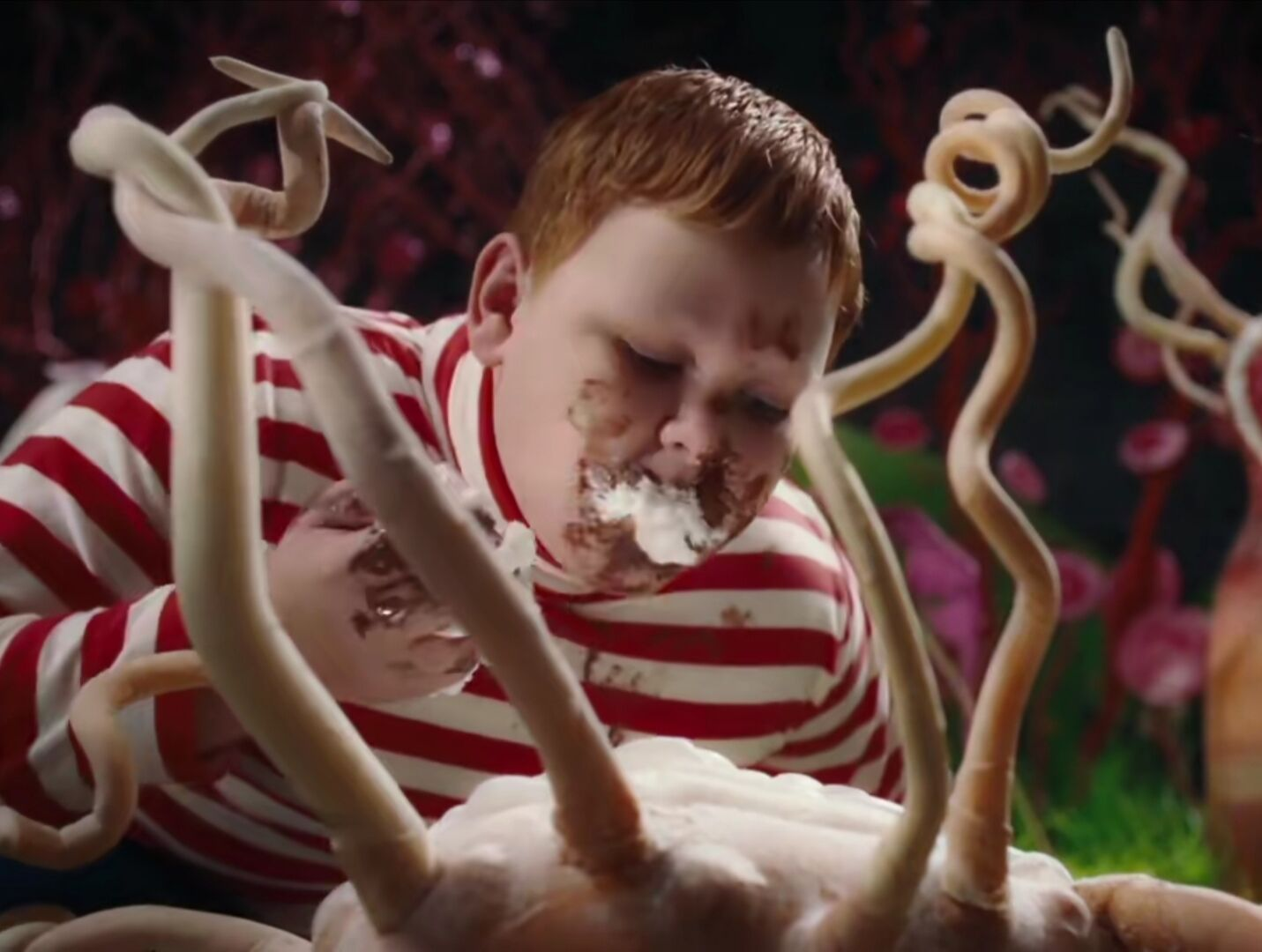 推荐教育影片《查理的巧克力工厂》,不同的教育造就不一样的人生