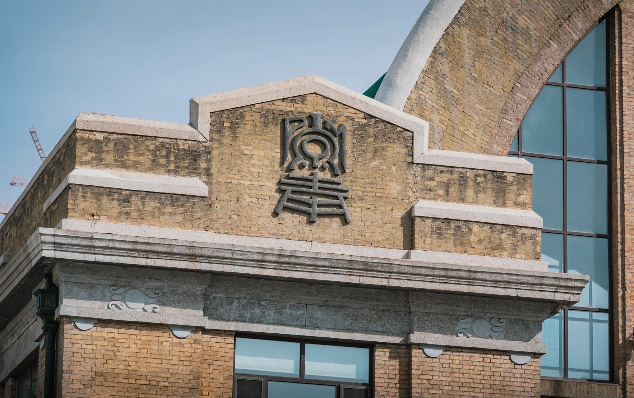 这座火车站,为反抗日本侵略而建 建筑背后的历史 | 京奉铁路辽宁总站