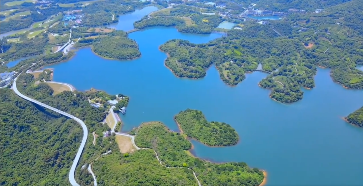 深圳景点:三洲田水库人称深圳"千岛湖",真的太美了