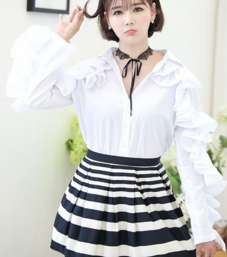 韩国车模韩佳恩,丰满身材令人心动,符合了亚洲审美,可爱又性感