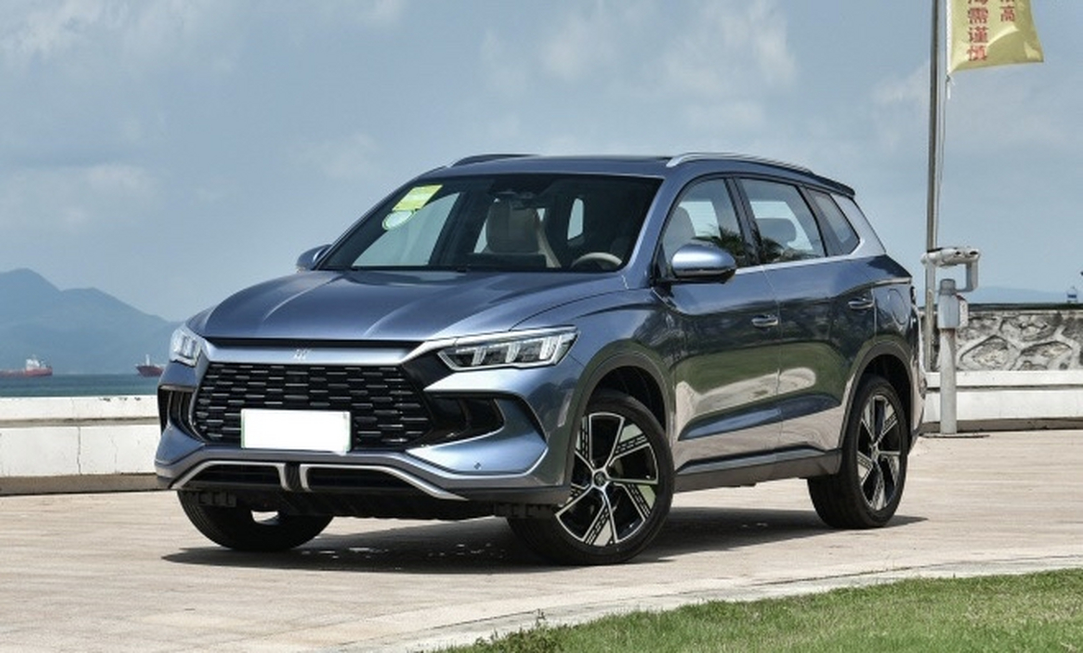 58万元起! 5月25日,比亚迪宋pro dm-i冠军版正式上市,售价区间为13.