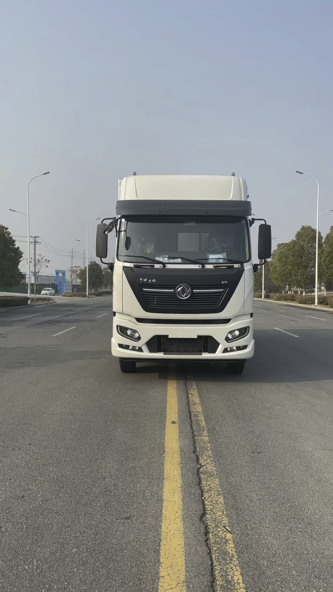 全新升级版东风天锦krplus版68米冷藏车动力290马力600升油箱房车平