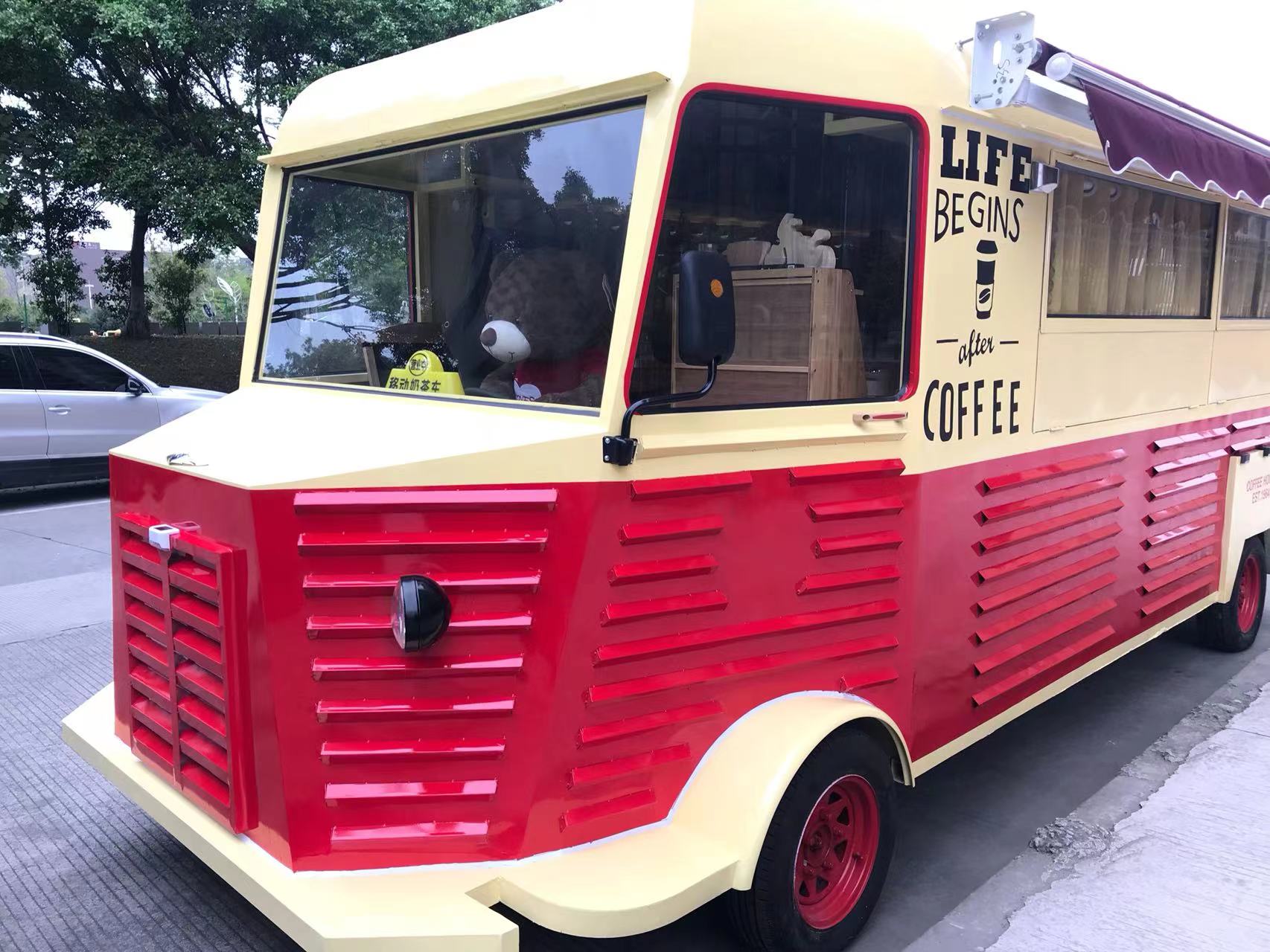 复古茶饮街头售卖车