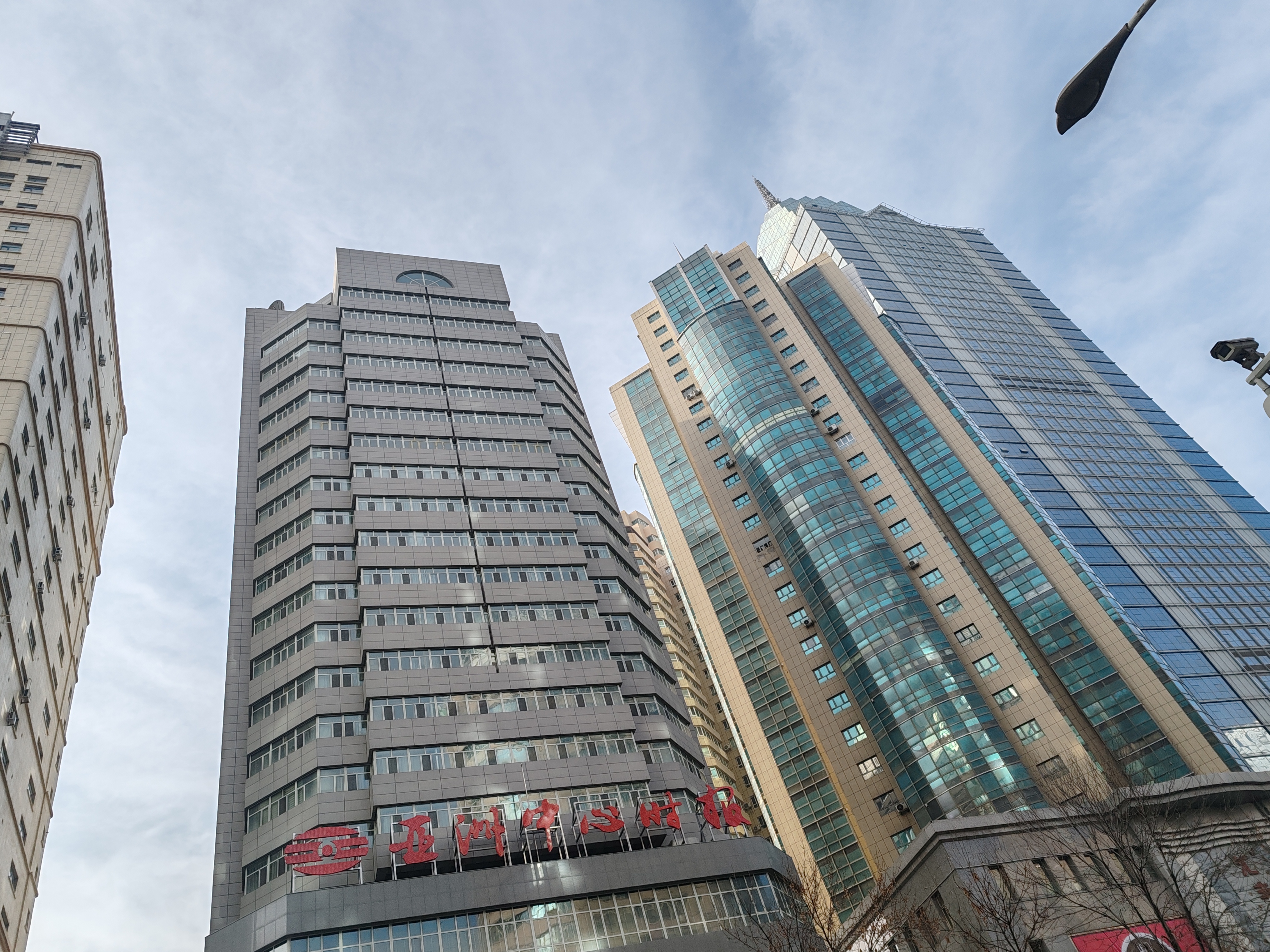 昨天老婆打电话无奈的说道