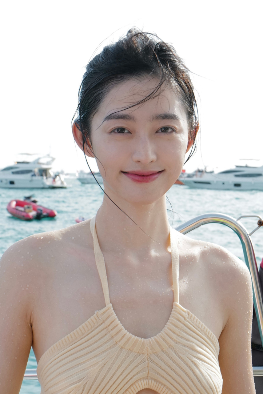 女神婴宁海上写真