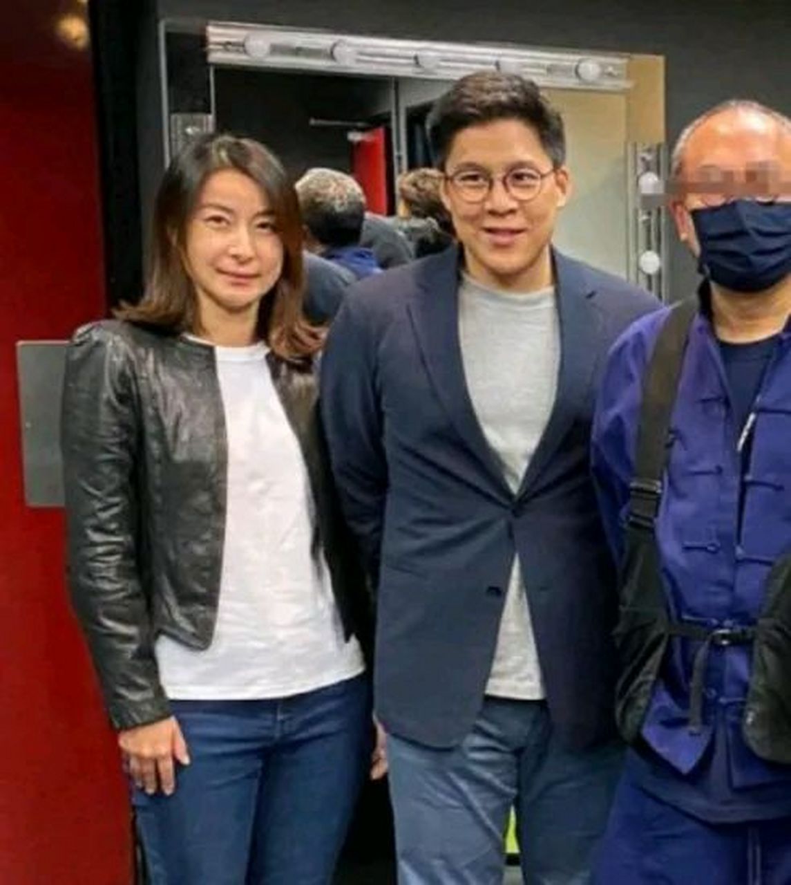 当年,郭晶晶结婚时,郭父母退回1100万彩礼,和价值3亿的四合院,婚礼
