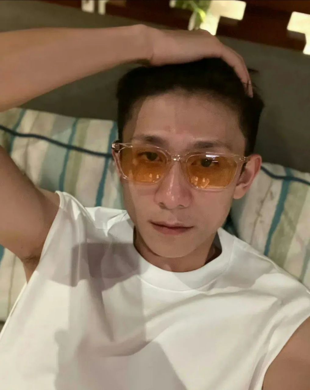 藏了那么多年还是没藏住,张一山和韩红竟然是这种关系  韩红大家都不