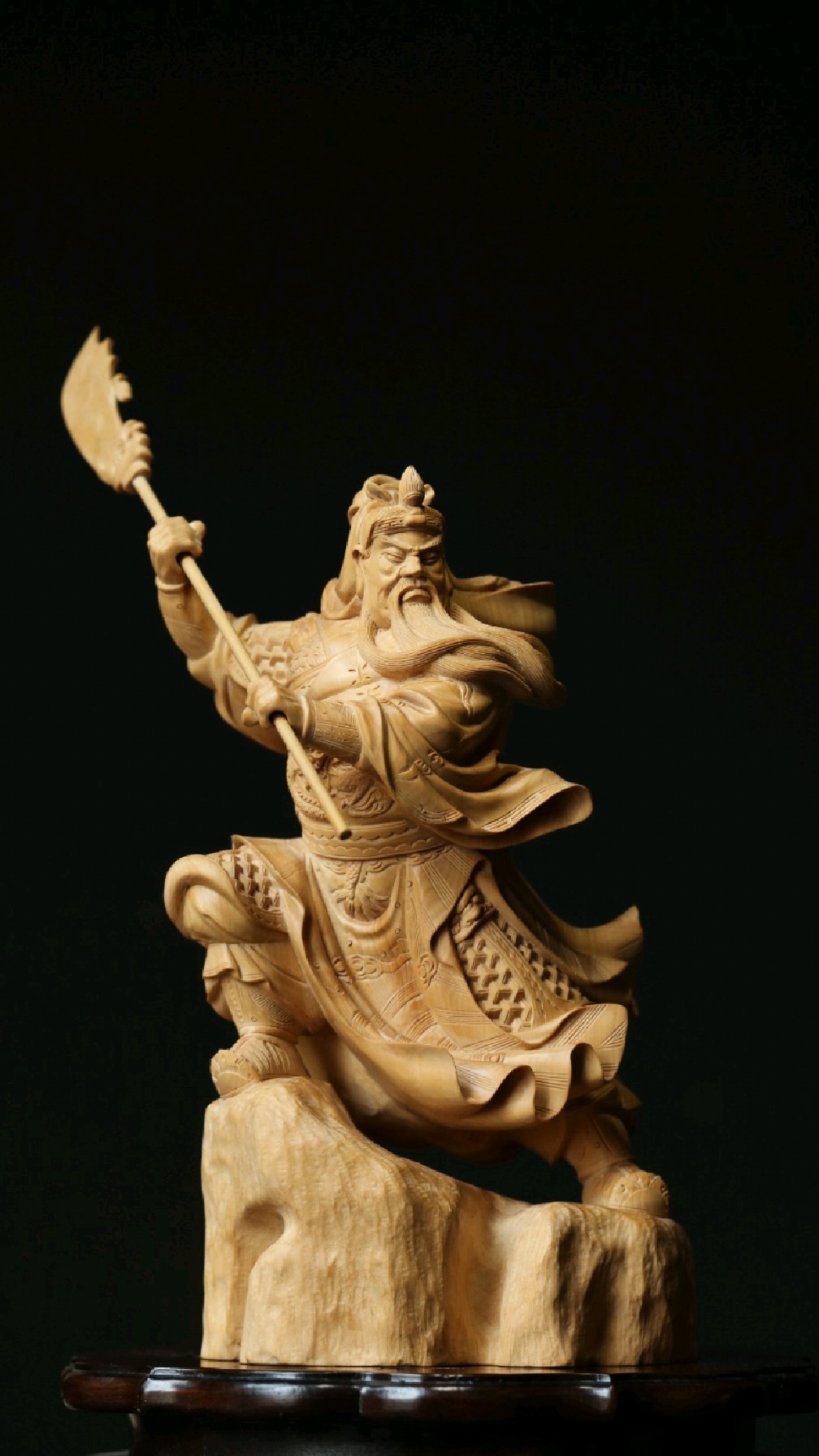 黄杨木横刀关公摆件