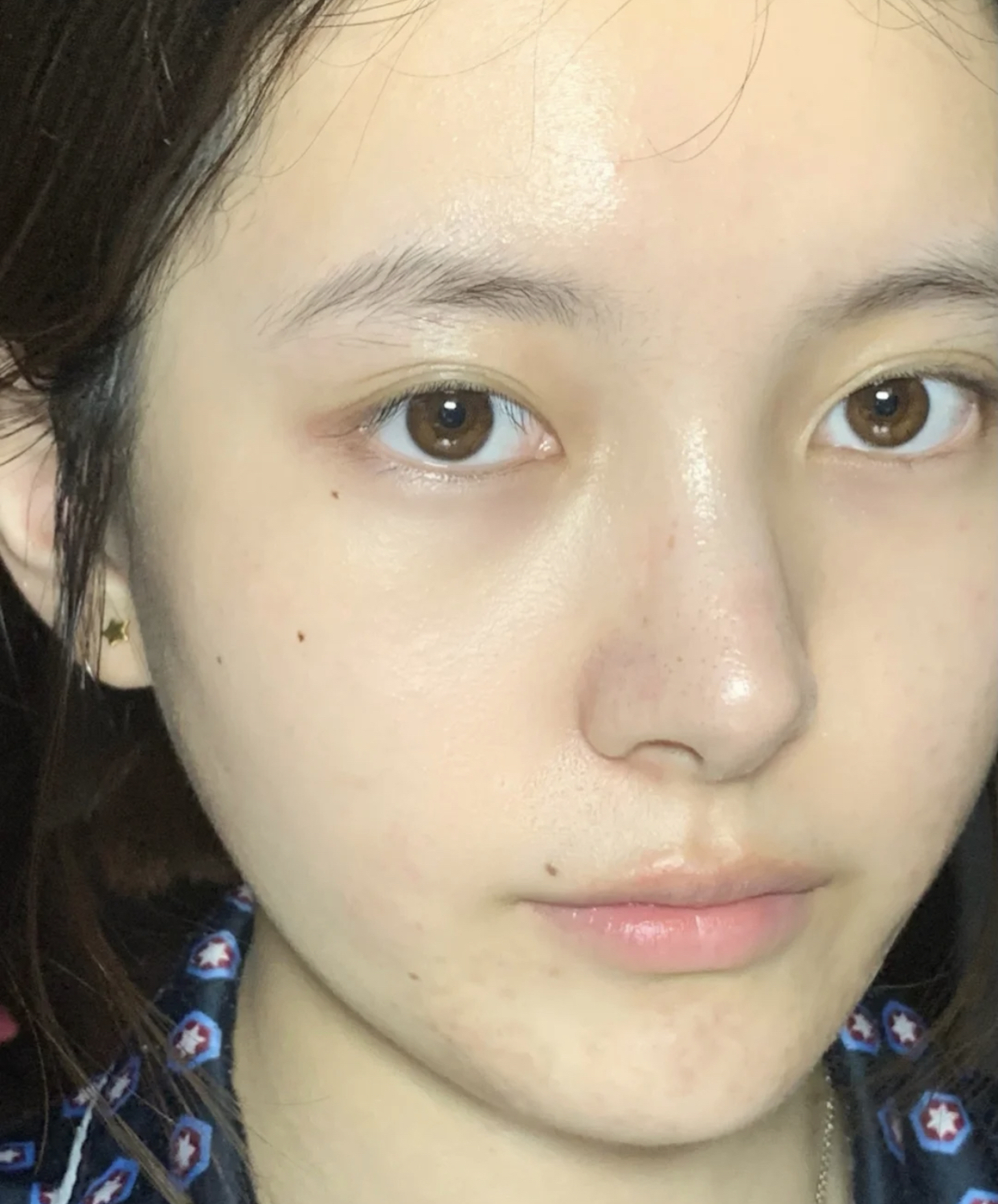 长期化妆vs长期素颜,哪个皮肤更好?看三年后的状态,一眼明了