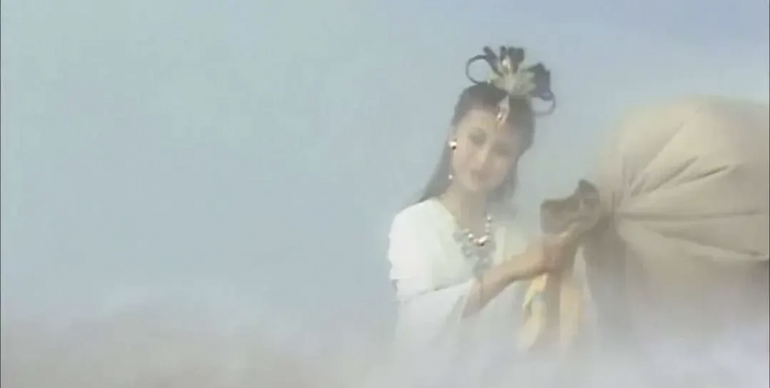 在八六版西游记中,风婆婆虽然戏份不多,但怎么看也算个美女,也算