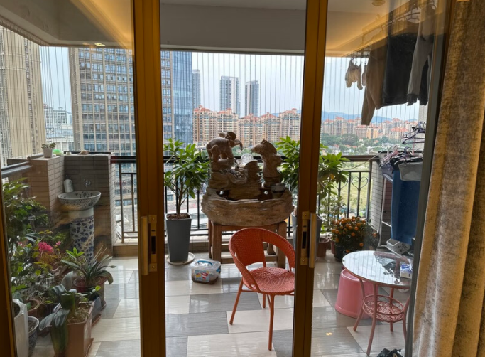 东莞景湖荣郡首次上法拍 地段与品质一身价格还超笋