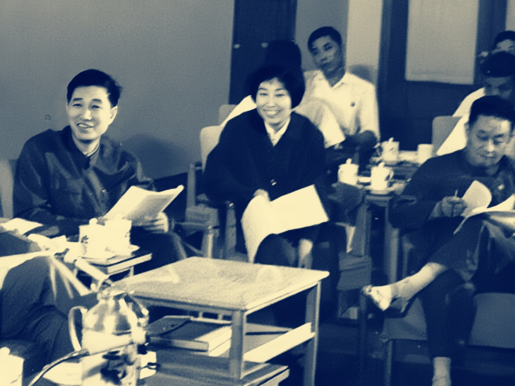 王秀珍曾经是上海滩的辉煌的人物,与马天水,徐景贤等人并驾齐驱,风光