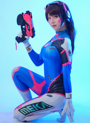 白露很白CosPlay守望先锋DVA