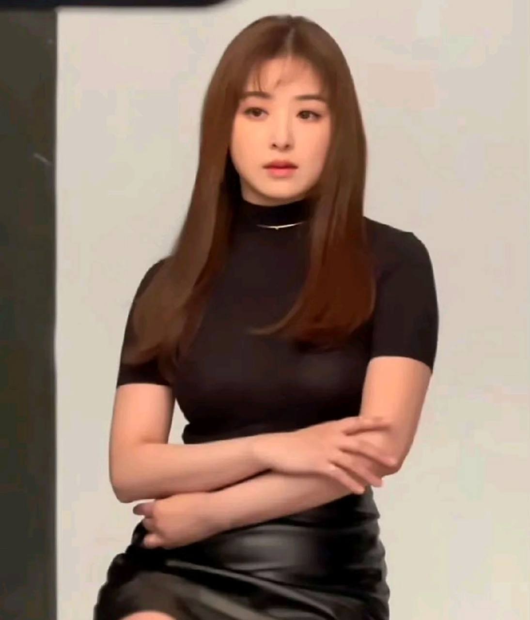 张含韵近照,感觉胖了不少![尬笑][尬笑]