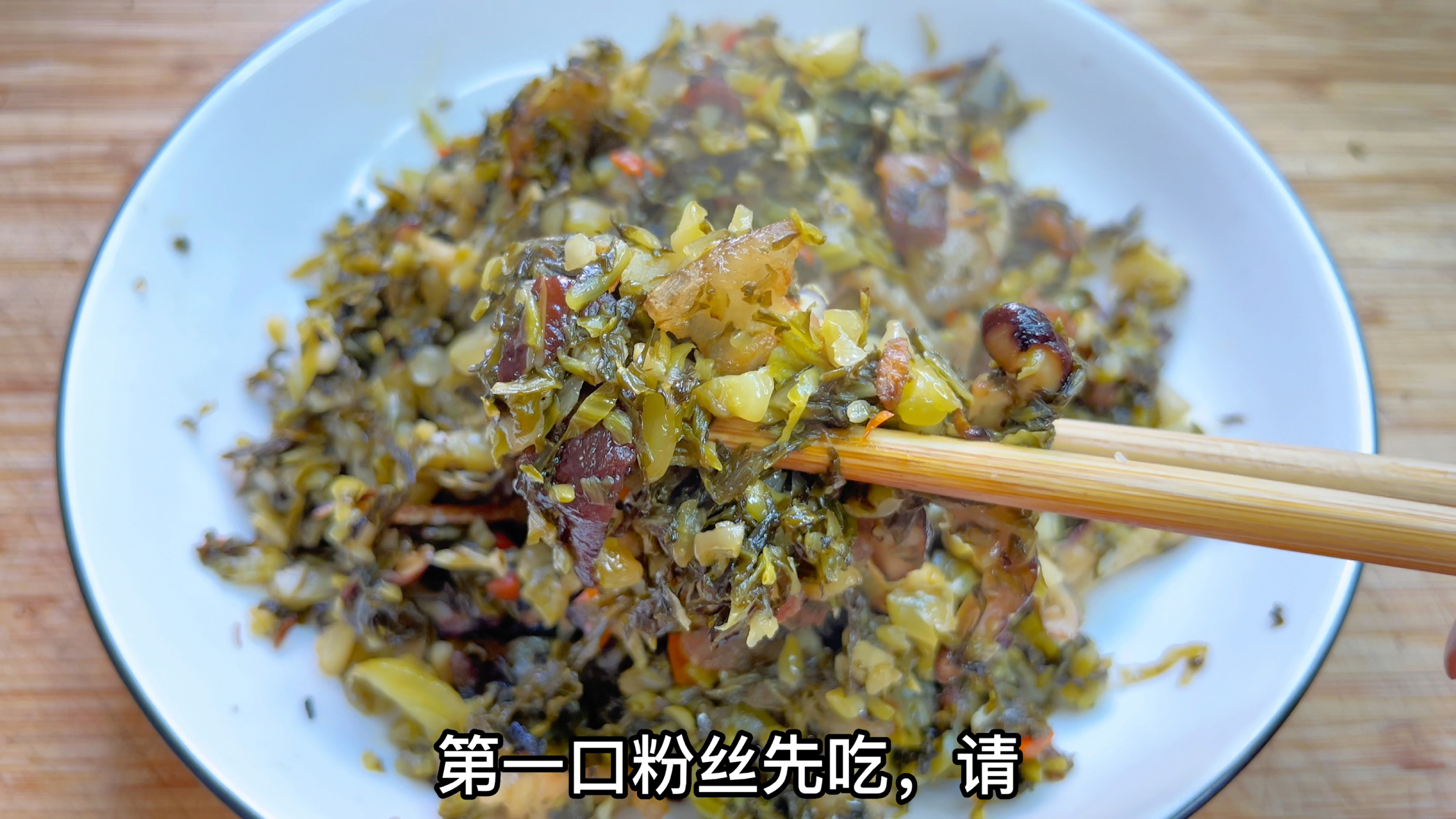 为啥饭店炒酸菜那么好吃？很多人刚开始就错了，分享正宗做法