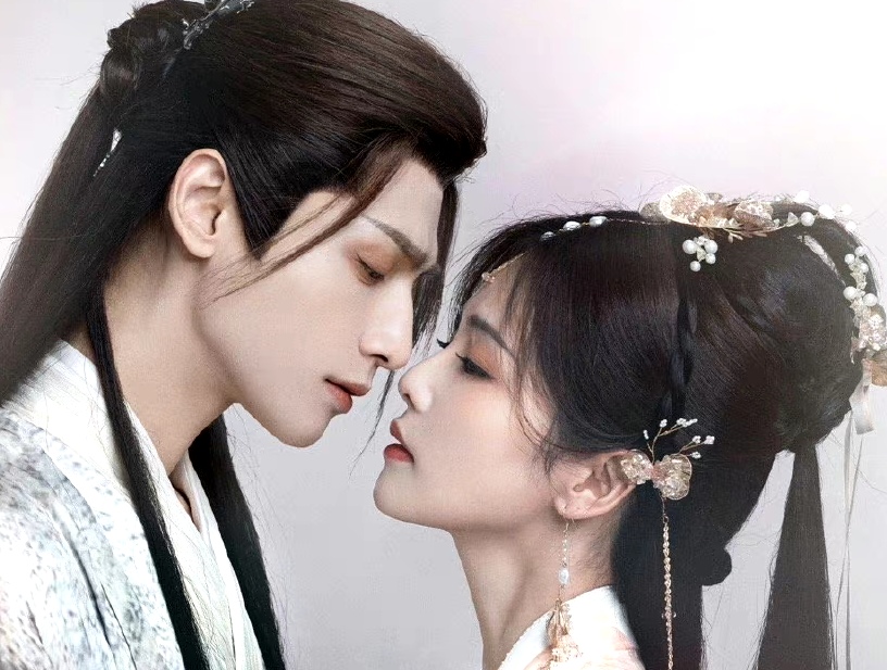 《长月烬明》翩然成爱情导师,助力叶夕雾以身示范,澹台烬危险