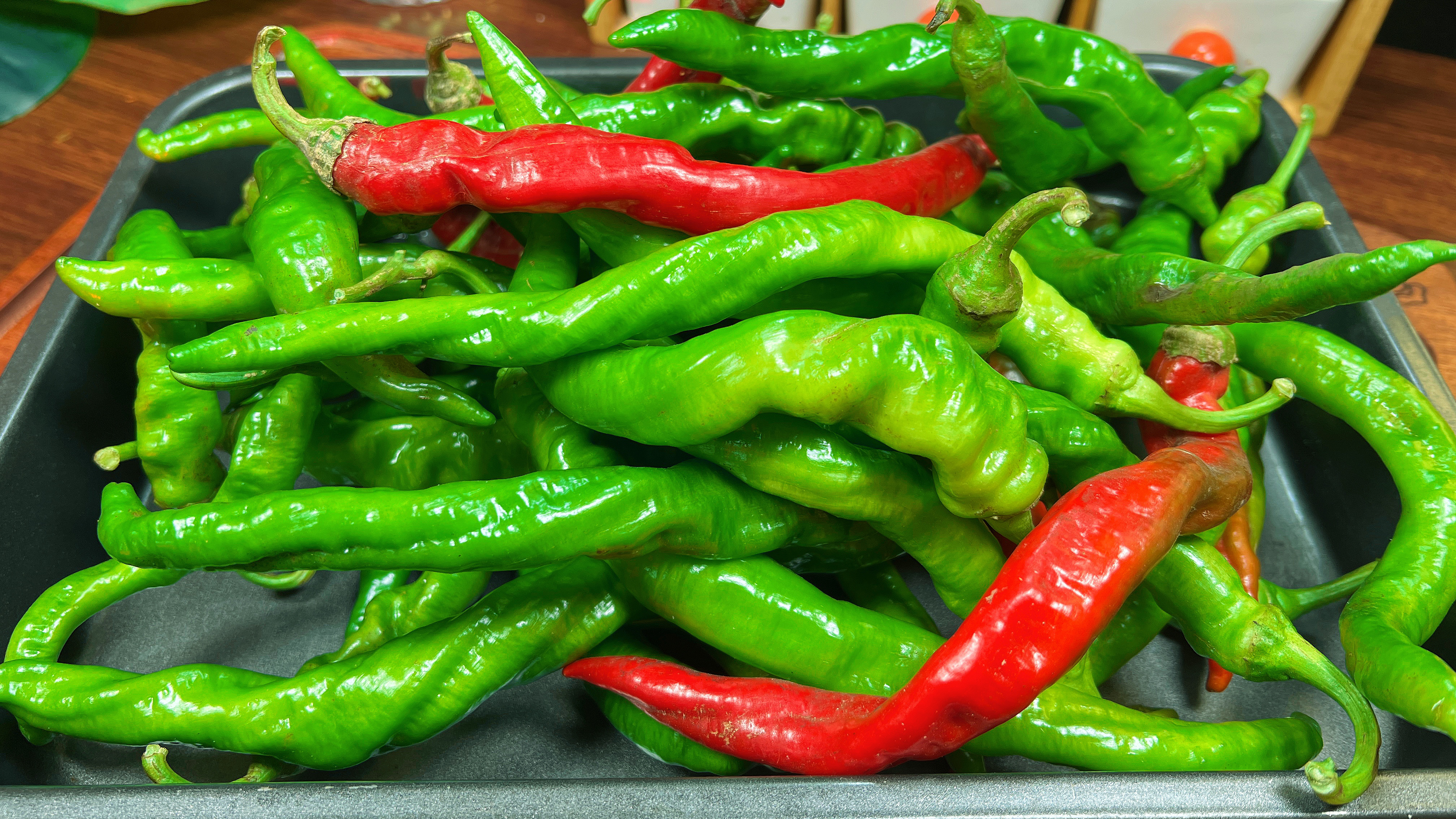 腌辣椒，只放盐和醋就错了，教你30年腌制配方，酸辣脆爽半年不坏