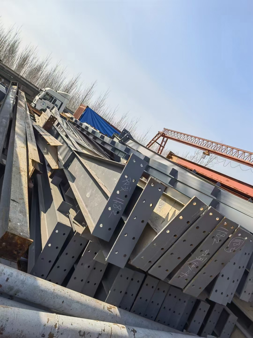 24×96×6库房,立柱400×200,大梁300-600,檩条140,抗风柱250×125