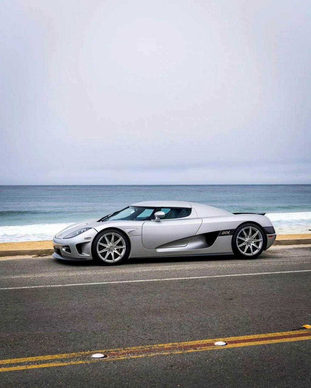 科尼赛克ccx是瑞典超级跑车制造商科尼赛克(koenigsegg)生产的一款