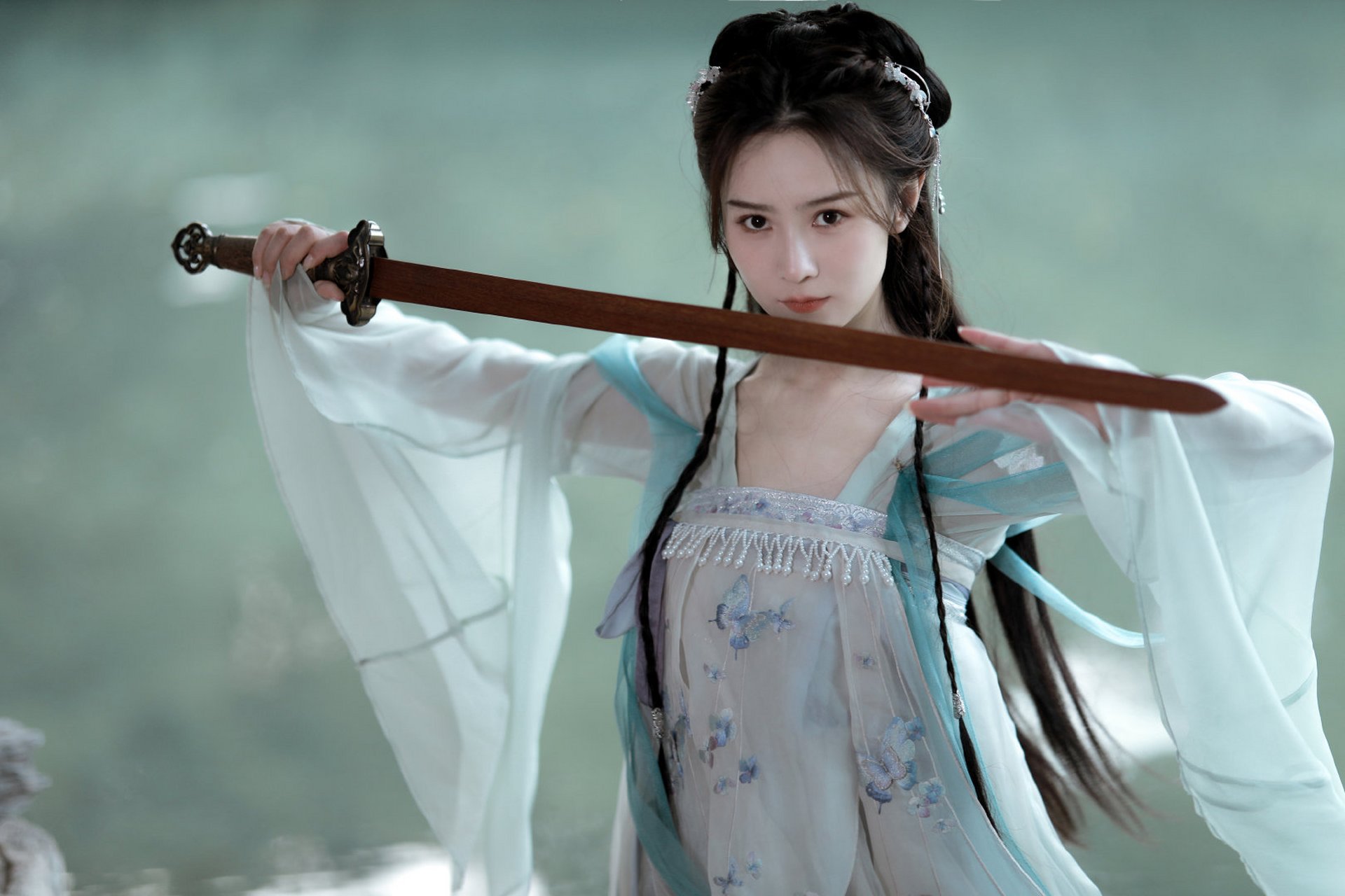 张维娜高清壁纸头像(二)[鲜花]